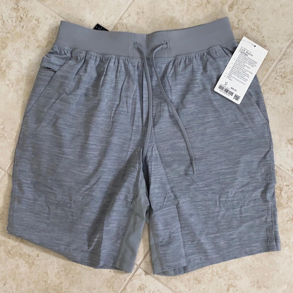 T.H.E. Short 9” Linerless NWT!